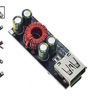 Leiterplatte eines DC-DC Wandlers mit Spule und Elektrolytkondensatoren