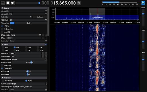 Software-Screenshot eines SDR-Spektrogramms