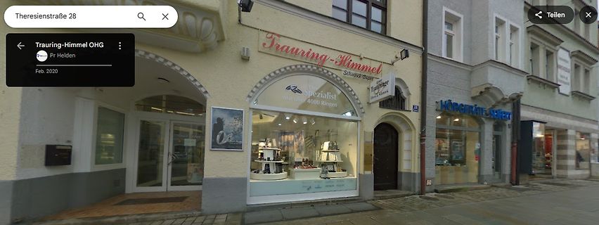 Straßenansicht eines Juweliergeschäfts