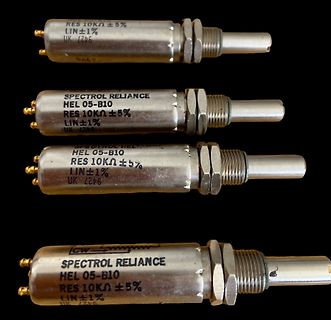 Vier Spectrol Reliance Widerstände