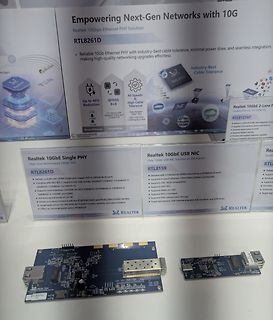 Werbebroschüre und Leiterplatten von Realtek 10GbE PHYs