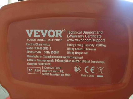 Typenschild eines VEVOR elektrischen Kettenzuges