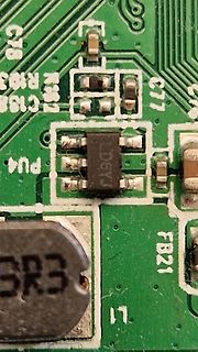 Nahaufnahme einer Leiterplatte mit SMD-Bauteilen
