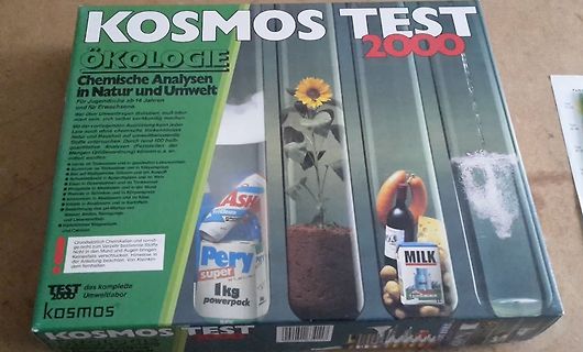 Verpackung eines Kosmos Chemie-Experimentierkastens