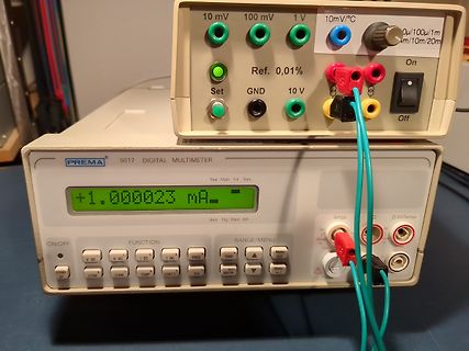 Zwei Präzisions-Multimeter und eine Messstation