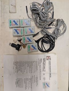HOBO Datenlogger mit Kabeln und Datenblatt
