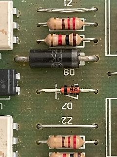 Nahaufnahme einer Leiterplatte mit elektronischen Bauteilen
