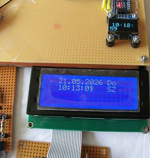 Aufbau mit LCD-Displays und Lochrasterplatine