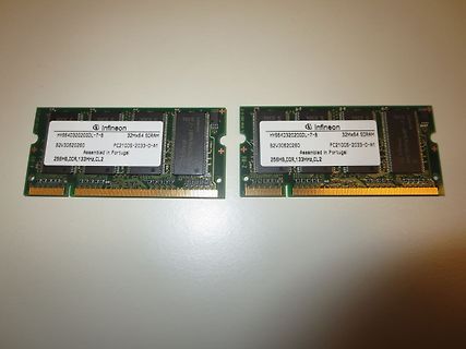 Zwei Infineon DDR SDRAM RAM-Module
