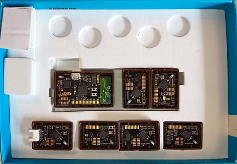 Verschiedene Mikrocontroller-Module in einer Verpackung