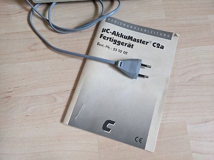 Bedienungsanleitung eines Akkumaster C2a Fertiggeräts