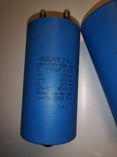 Blauer Elektrolytkondensator von ICAR Italy