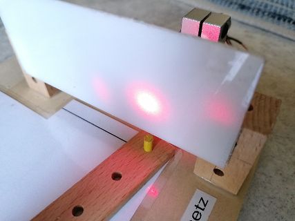 Lichtprojektion durch eine opale Platte