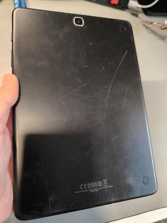 Rückseite eines Samsung Tablets
