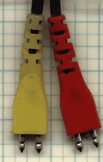Gelbes und rotes Cinch-Kabel