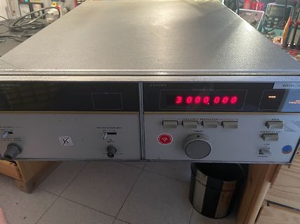 Frequenzsynthesizer Messgerät mit Digitalanzeige
