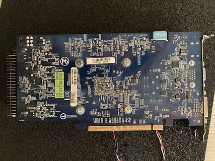 Rückseite einer Gigabyte Grafikkarte