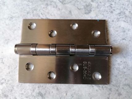 Edelstahl Scharnier mit Typenbezeichnung