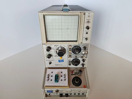 Vintage Kurve-Strom-Analysegerät mit Oszilloskop