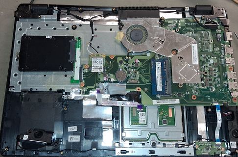 Innenansicht eines geöffneten Laptops