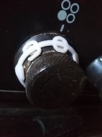 Nahaufnahme eines Drehreglers an einem Gerät