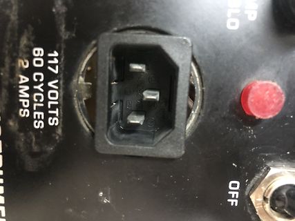 Netzanschluss eines Elektrogeräts