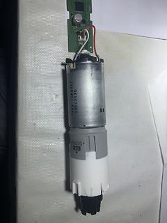 Elektromotor mit angeschlossener Leiterplatte