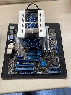 ASUS M5A78L-M/USB Mainboard mit CPU-Kühler