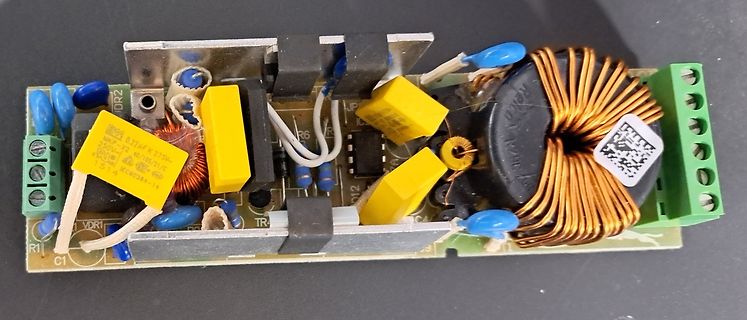 Offene Leiterplatte eines Schaltnetzteils