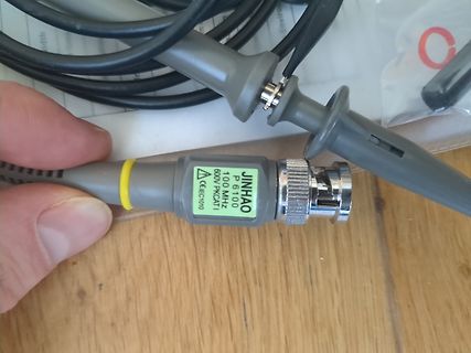 Messkabel und BNC-Stecker