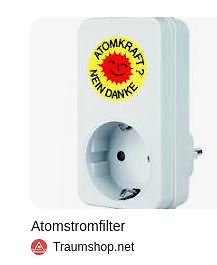 Steckdose mit Aufkleber