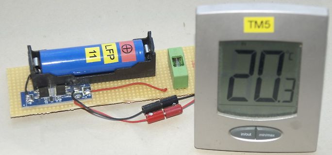Aufbau mit LFP-Akku und Thermometer
