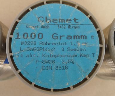 Etikett einer Rolle Lötdraht